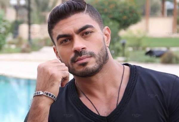 بالفيديو:خالد سليم بملابس السجن في إعلان مسلسل "أبواب الشك"