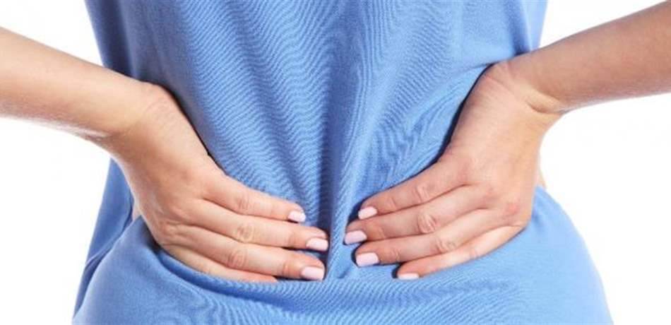 البرودة أم الدفء.. أيهما أفضل لمعالجة آلام الظهر؟