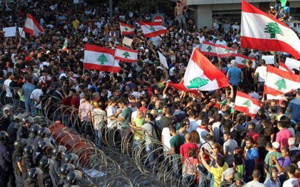 مسيرة مطلبية للحراك المدني