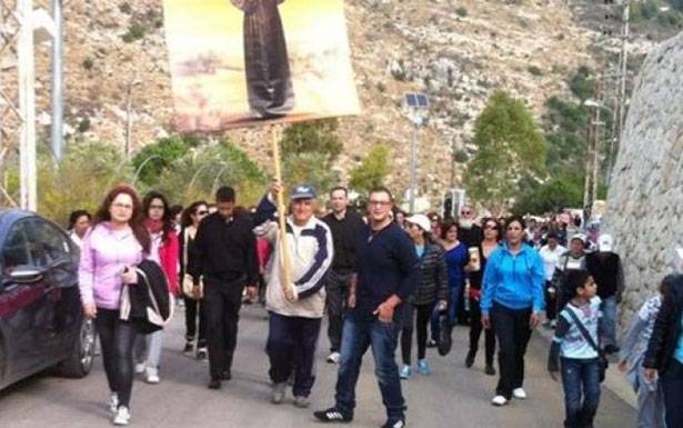 مسيرة صلاة الى ضريح القديسة رفقا وقداس إلهي