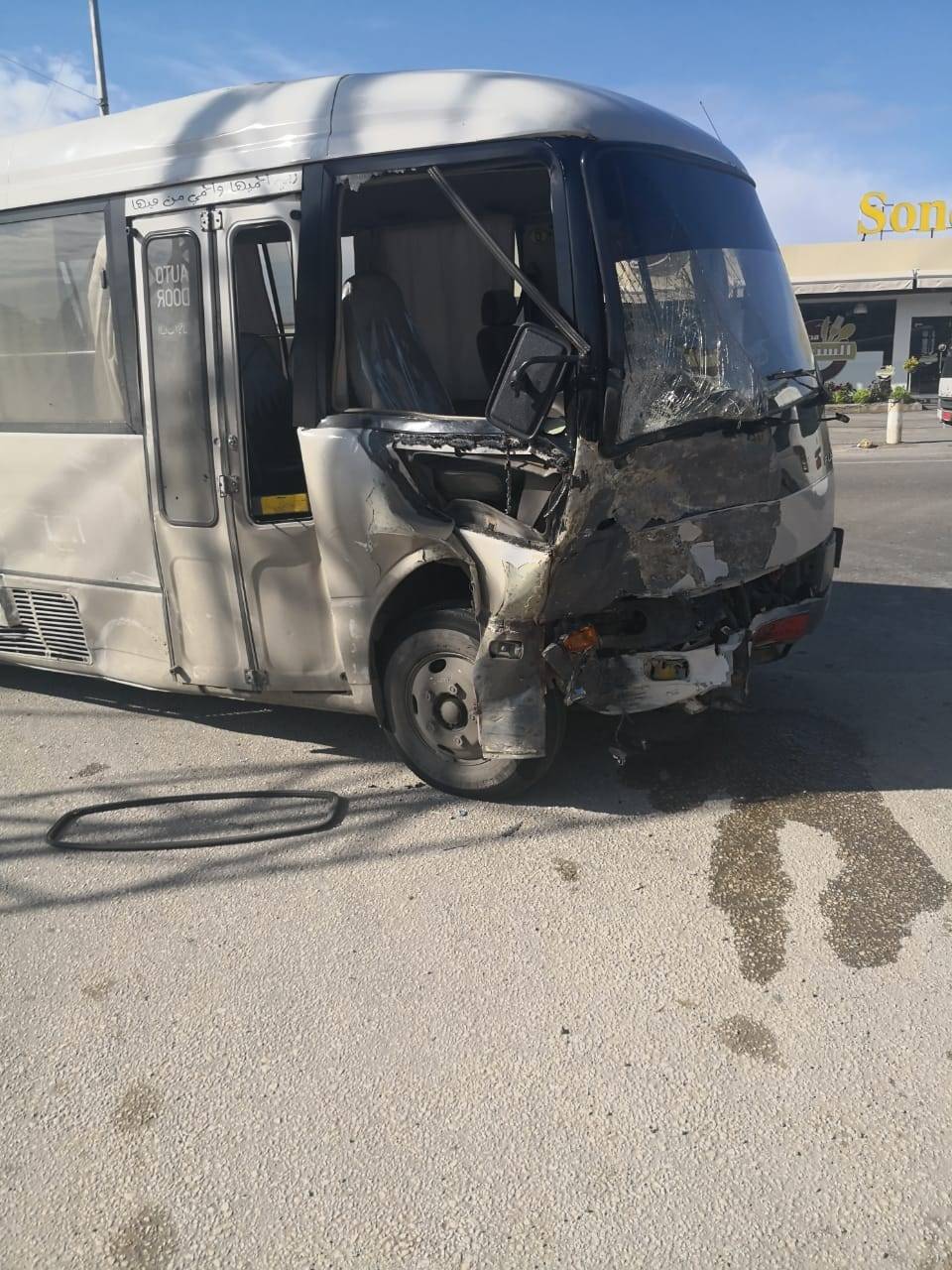 جريح في حال خطيرة وإصابات طفيفة في حادث سير قرب الخرايب