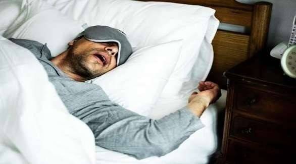 8 مؤشرات صامتة على الإصابة بانقطاع التنفس أثناء النوم