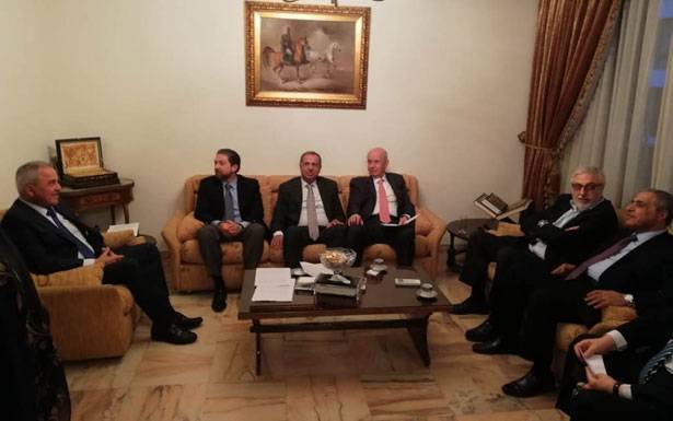 فرنسا تدفع لتشكيل الحكومة محذرة من ردة فعل نتنياهو وخسارة سيدر
