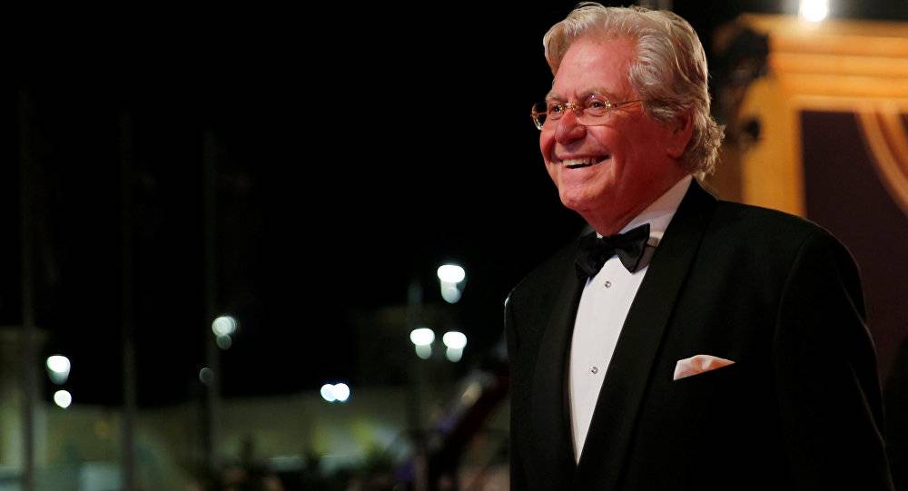 حسين فهمي: هذا سر نجاح التنظيم والتكلفة الكبيرة لمهرجان القاهرة السينمائي
