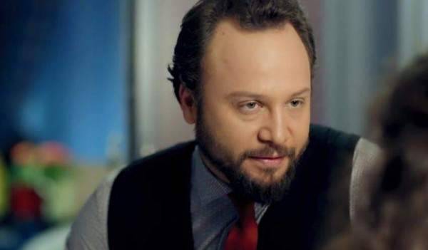 مكسيم خليل بخطوة مفاجئة تجاه والدته !
