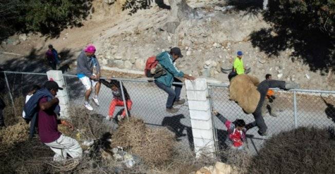 إعادة فتح نقاط العبور بين تيخوانا المكسيكية وسان دييغو الأميركية
