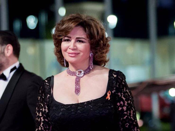 إلهام شاهين: سنّي لا يسمح لي بالتفكير في الزواج