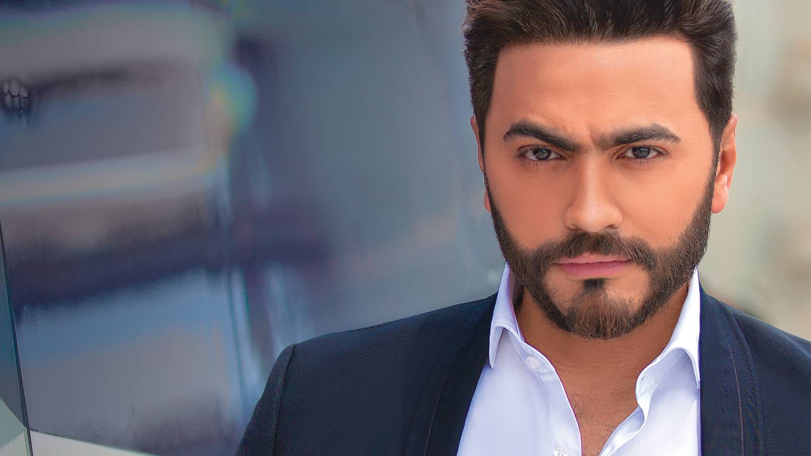 في هذا الموعد يطرح تامر حسني كليب أغنيته "لولاك حبيبي"