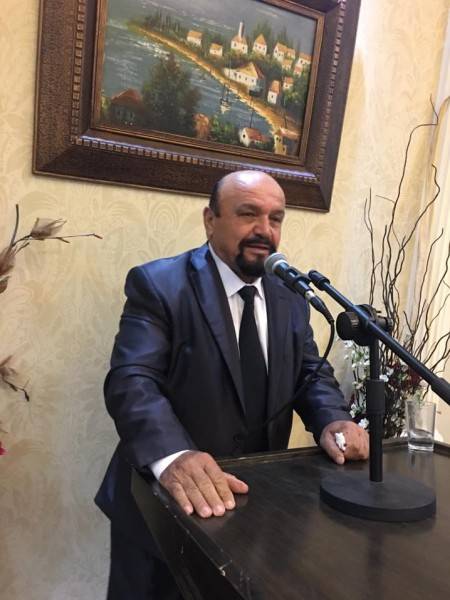 وهيب عجمي أبلغ الموسوي إهداءه إنجازاته الشعرية للقاومة