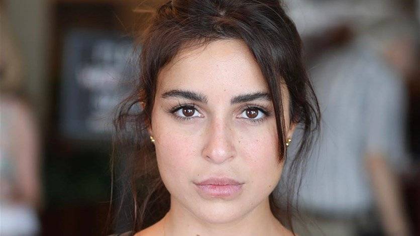 سارة أبي كنعان كما لم تروها من قبل... إطلالة فريدة