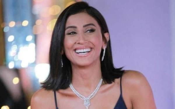 دينا الشربيني تكشف تفاصيل إطلالتها المثيرة للجدل.. وتعتذر