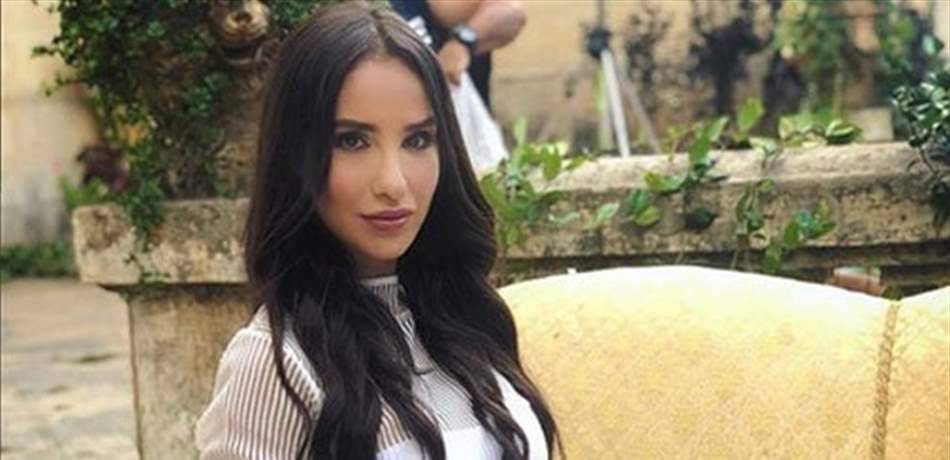 وصيفة ملكة جمال لبنان بإطلالة جميلة (صورة)
