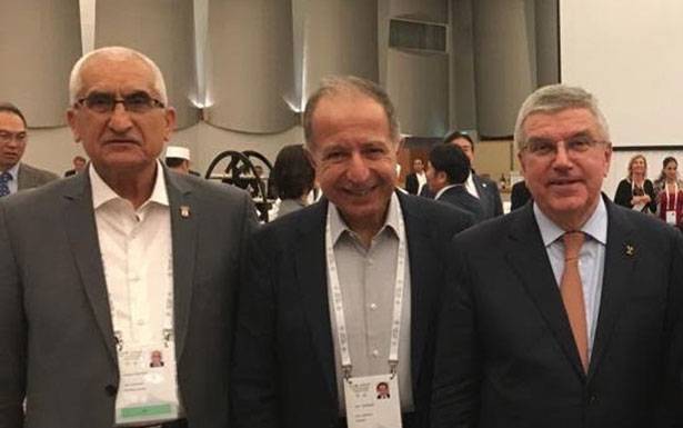 تخلّله لقاء بين همّام ورستم وباخ

حفـل لـلجنة الاولمبيّة اليابانيّة

عـلـى شرف الـوفـود الـدوليّة فـي طـوكيو