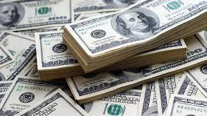 الدولار قرب أعلى مستوى في 2018 قبيل كلمة لباول