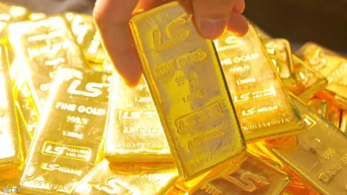 الذهب يرتفع مع تراجع الدولار