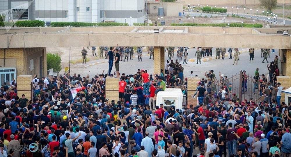 المظاهرات في العراق تستمرّ والمطالب محقّة ومعيشيّة
