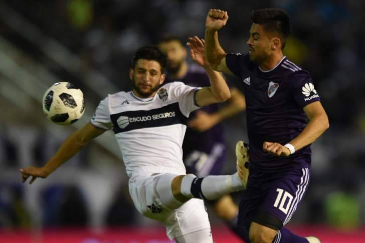 ريفربليت يسقط في نصف نهائي كأس الأرجنتين