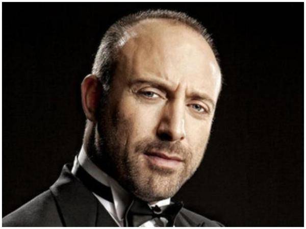 هل خدع السلطان سليمان جمهوره بشخصيته في فيلم "كازبلانكا"؟