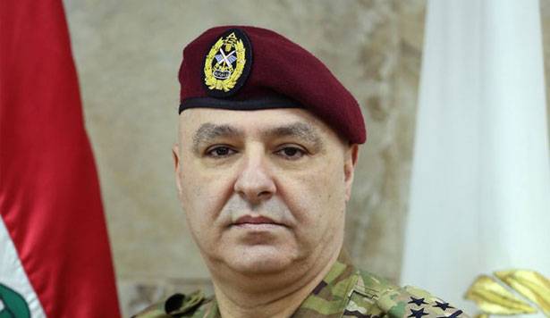 قائد الجيش عرض وديل كول الأوضاع على الحدود