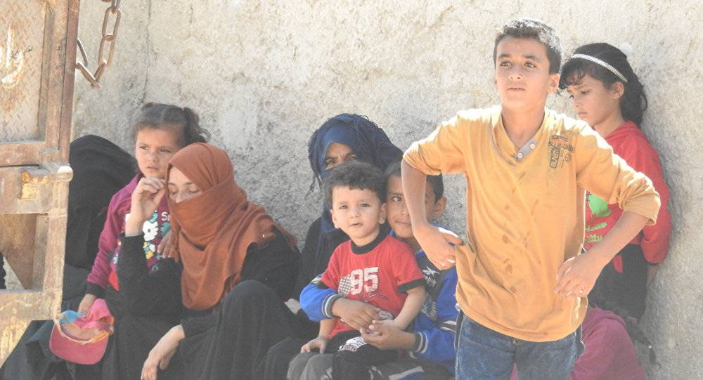 مركز المصالحة: خروج أكثر من 30 ألف شخص من منطقة خفض التصعيد في إدلب منذ مارس
