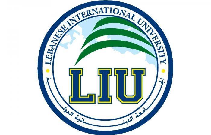 وقفة احتجاجية لطلاب الـ”LIU” بسبب حوادث السير على طريق عمّيق