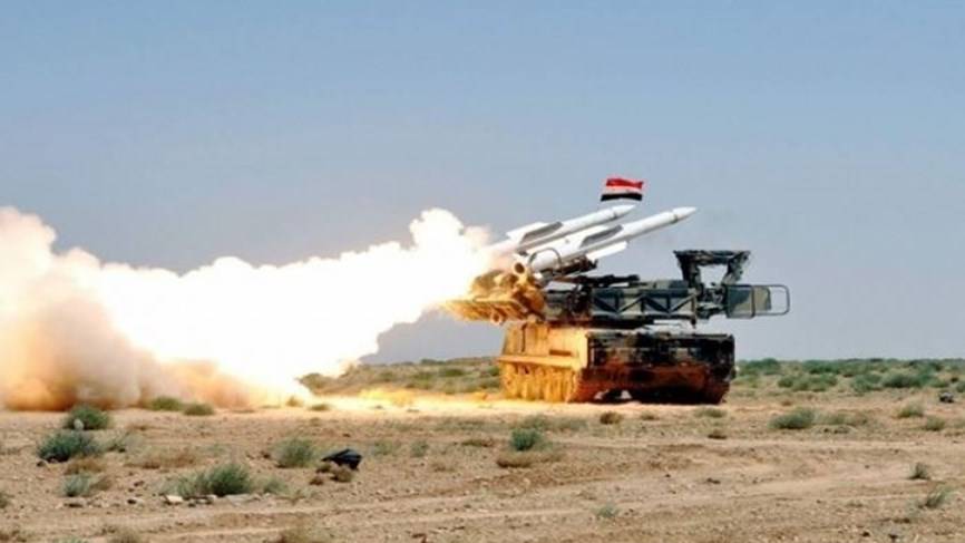 الدفاعات الجوية السورية تتصدى لأهداف معادية جنوب العاصمة دمشق وتسقط عددا منها