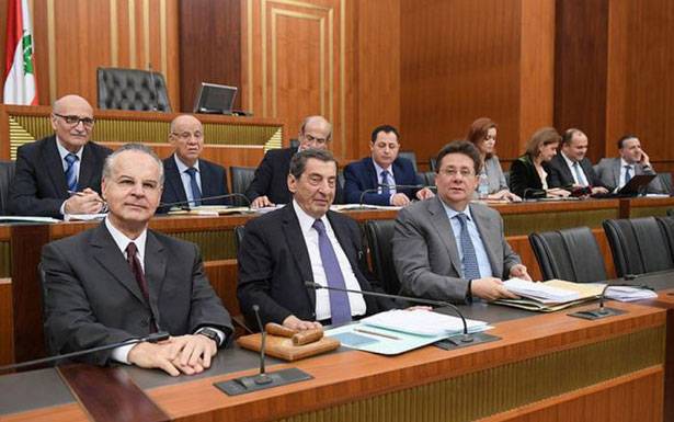 الفرزلـــي بعد جلسة مشتركة للــجان :

ناقشنا قضايا الافلاس وقانون التجارة البرية