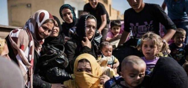 دفعة جديدة من المدنيين خرجت من ريف ادلب الجنوبي إلى أرياف حماه