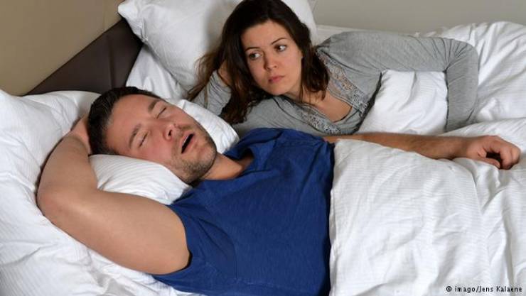 كيف يختلف نوم المرأة عن نوم الرجل ؟