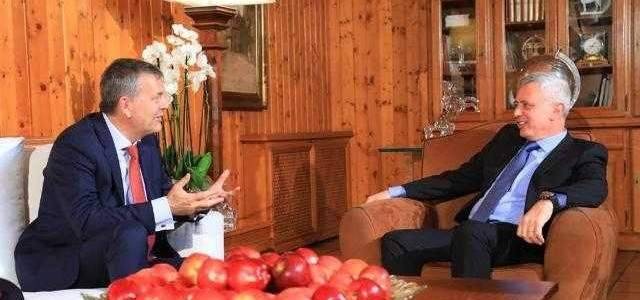 فرنجيه إلتقى لازاريني وعرض معه موضوع اللاجئين