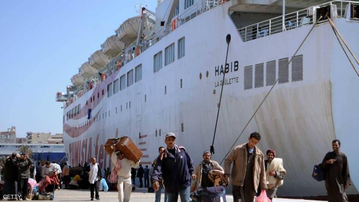مصر.. الطقس السيئ يغلق بوغازي ميناء الإسكندرية والدخيلة