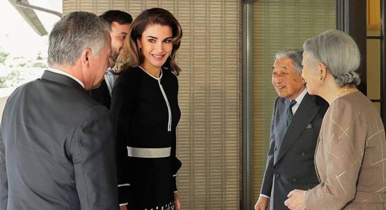 بالصور۔۔۔ الملكة رانيا في اليابان: لقطة عفوية وأناقة لا حدود لها!