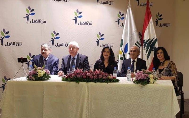 توقيع ديوان لمبارك برعاية وزارة الثقافة
