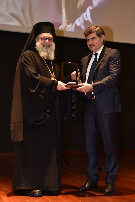 يازجي سلم اوراق رئاسة جامعة البلمند: مستمرون برفع اسمها على مقدار تطلعاتنا