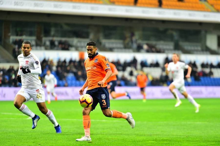 الدوري التركي: سقوط مفاجىء لـ باشاك شهير