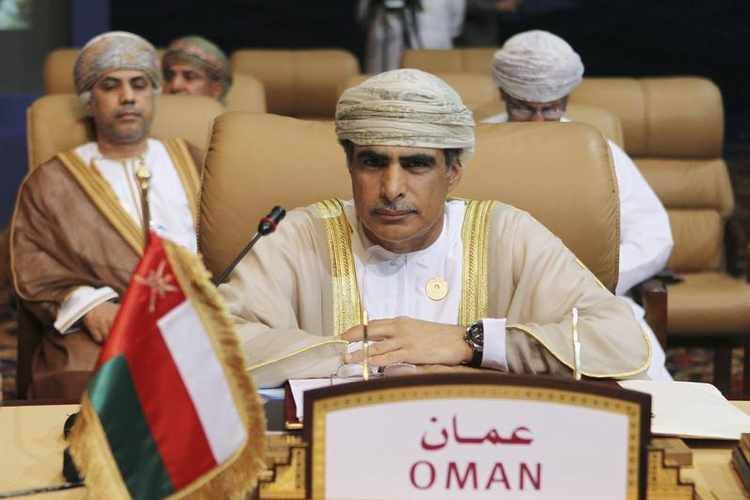 وزير النفط العماني يقول إنه يعتقد أن هناك توافقا لخفض الإنتاج