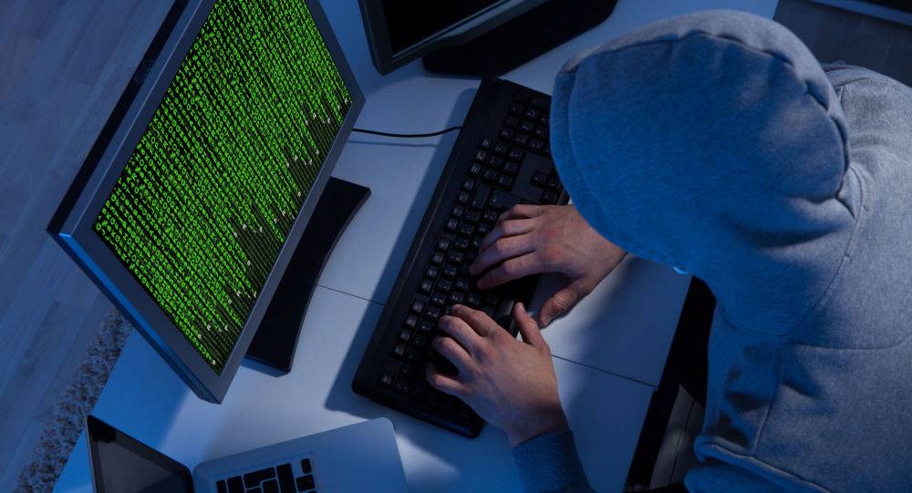 لماذا اخترق هاكر 50 ألف طابعة