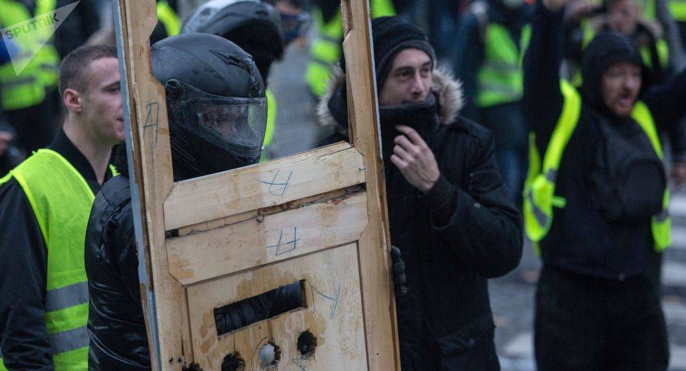بعد فرنسا... مظاهرة جديدة لـ"السترات الصفراء" في بروكسل السبت المقبل