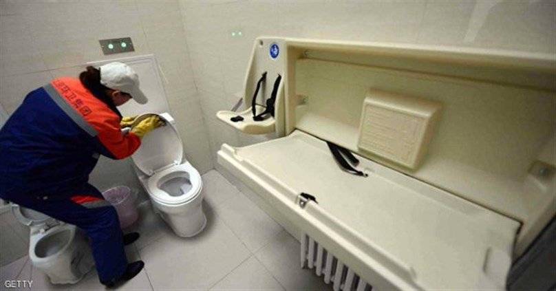 دراسة: هاتفك أقذر بـ7 أضعاف من مقعد المرحاض
