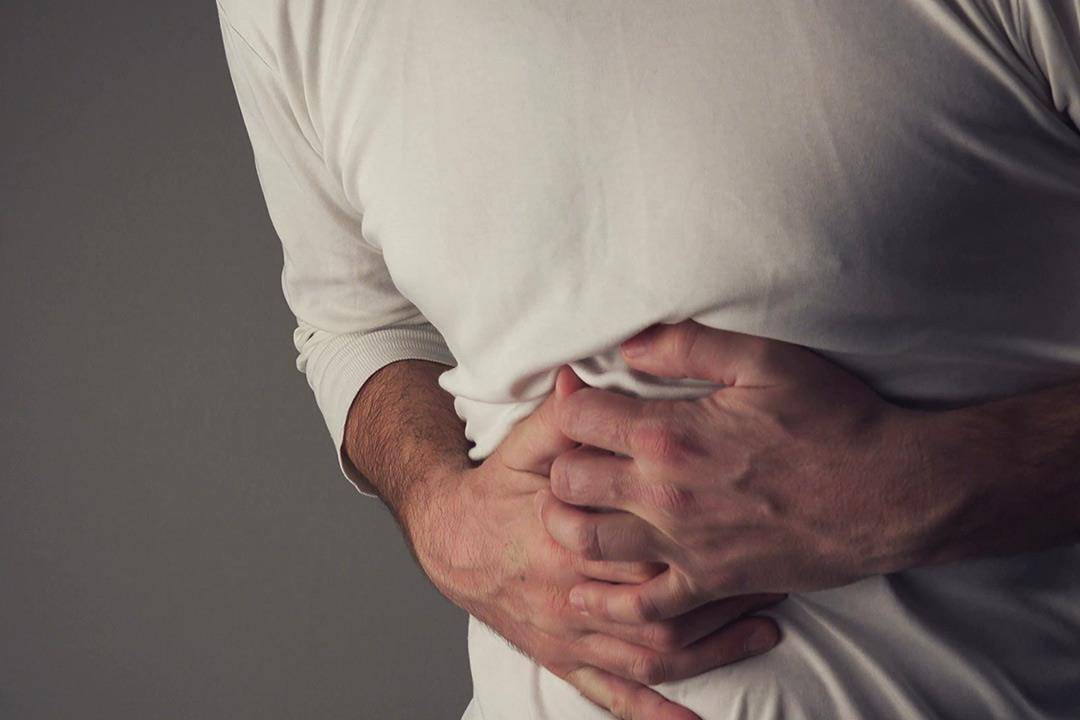 تعاني من الحموضة؟.. انتبه لا تهاجم المريء فقط