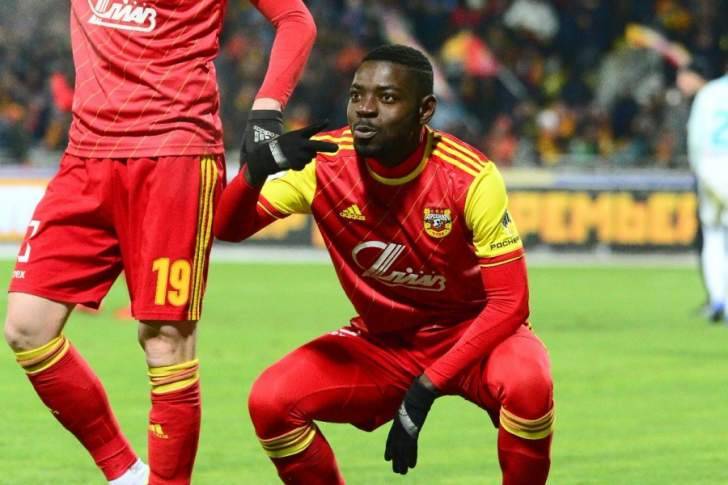 ارسنال تولا يسقط زينيت سان بطرسبرغ ويشعل صراع المركز الأول