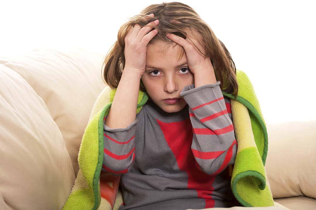 صداع الأطفال.. يشير لمشكلة خطيرة في هذه الحالة