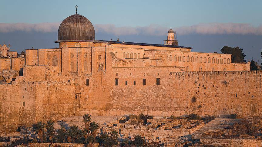 152 مستوطنا اقتحموا المسجد الأقصى اليوم