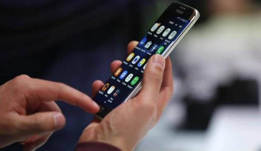 خمس خدع تمنح هاتفك بطارية أطول عمرا بـ