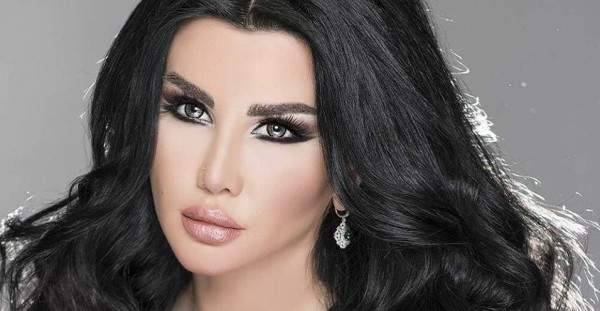 جيني إسبر تمارس التمارين الرياضية وتقدّم النصائح للجمهور-بالفيديو