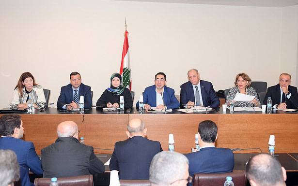 لجنة الاعلام اوصت بتأليف لجنة للتعامل مع الأمن السيبراني

الحاج حسن: الحكومة لم تقم بأي خطوة

حيال 10 ابراج معادية موجهة الى الجنوب
