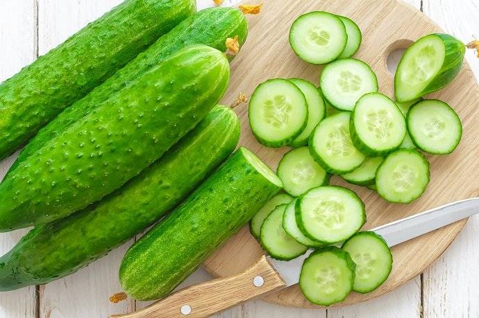 طريقة مضمونة تمنع تعفن الخيار في ثلاجتك... جرّبيها منذ الآن