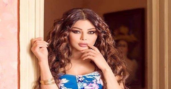 إعلامية تدعو هيفاء وهبي للتوقف عن التجميل..."تنفيخ ووجهها مفطوس "
