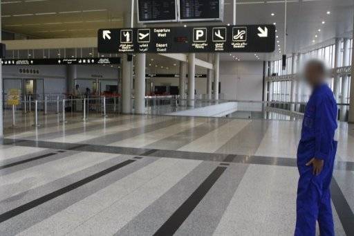 معلومات عن تمزيق حقائب في مطار بيروت