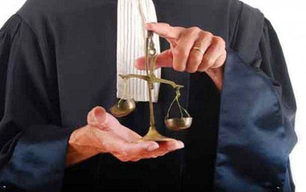 محام لبناني من نقابة بيروت

في نهائيات المرافعات الدولية في سويسرا